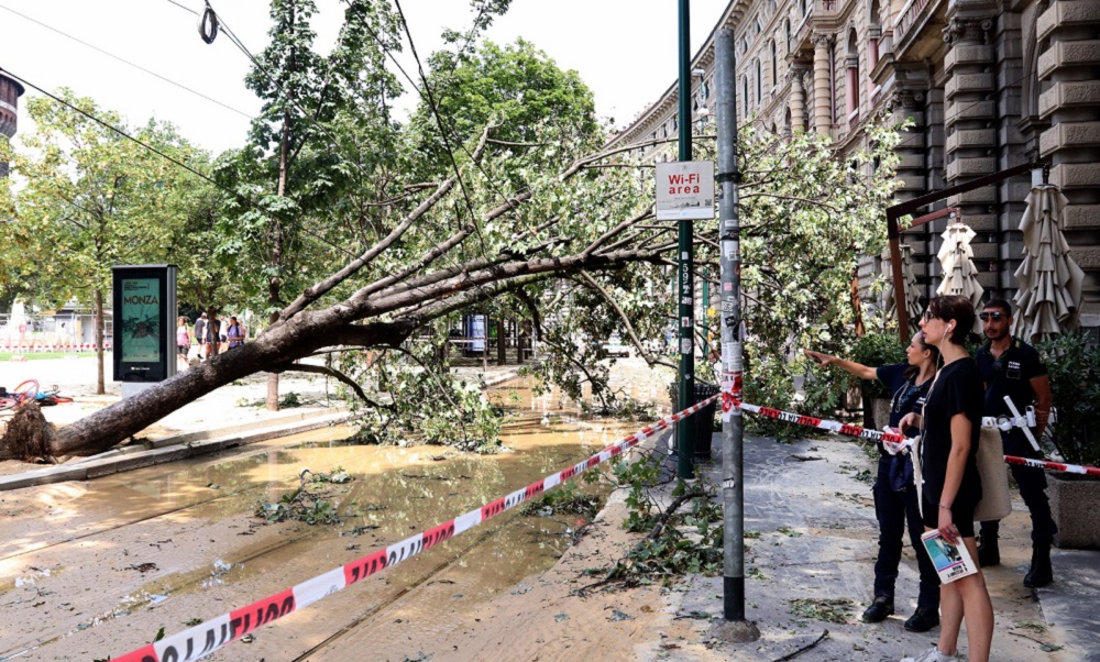 Moti i keq dhe zjarret, Italia drejt gjendjes se jashtezakonshme